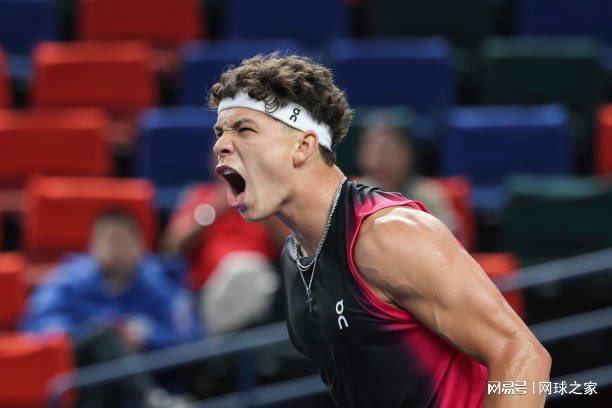 菲尔米诺：我很喜欢维尼修斯，但利物浦对阵皇马我希望红军赢