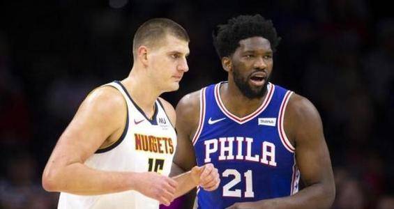 佩林卡：我把里夫斯绝杀森林狼的照片印在高尔夫球上送给了他