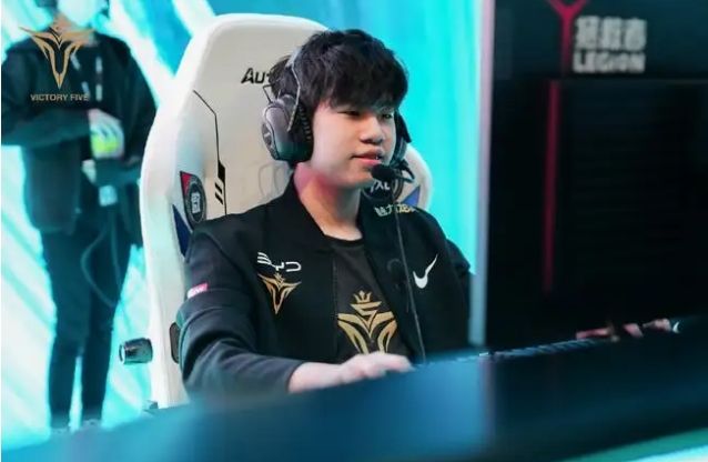 湖人这样拥 湖人这样拥