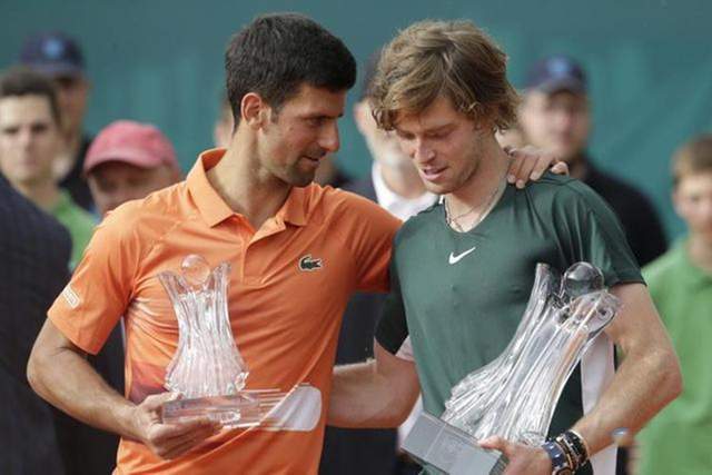 的表现同样 的表现同样